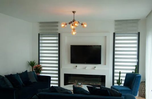 Habillage TV et éclairage sur mesure